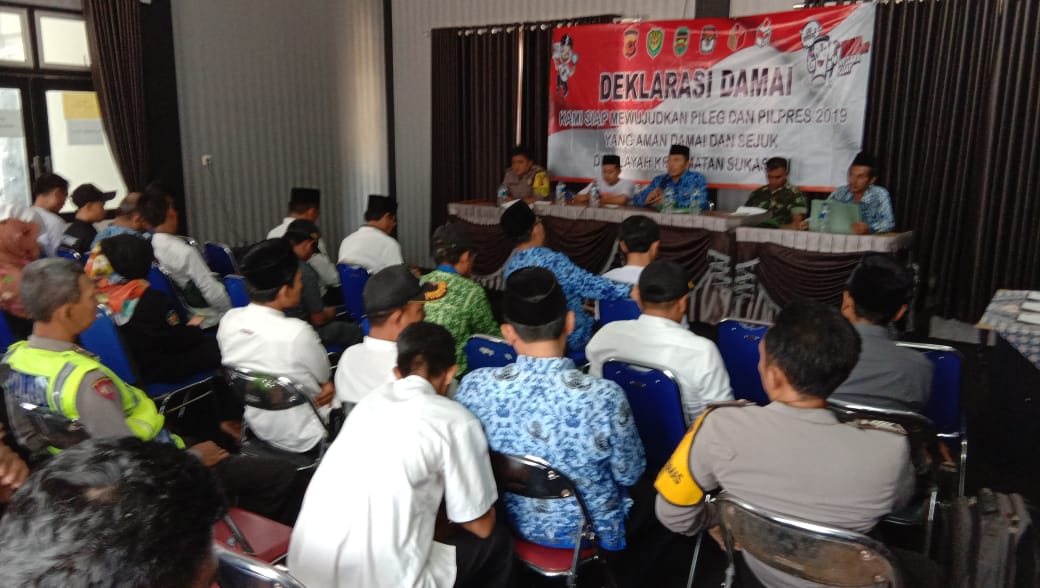 DEKLARASI DAMAI PEMILU 2019 DI KECAMATAN SUKASARI PURWAKARTA